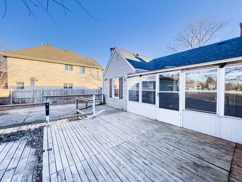 8612 Mansfield Ave, Burbank, IL 60459 photo 9