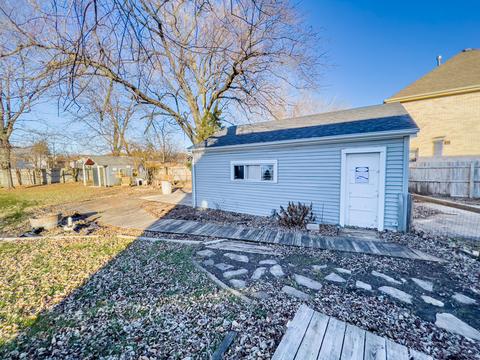 8612 Mansfield Ave, Burbank, IL 60459 photo 11