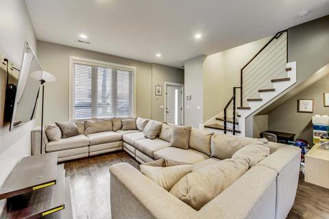 2339 N Drake Ave, Chicago, IL 60647 photo 5