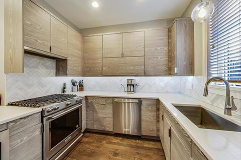 2339 N Drake Ave, Chicago, IL 60647 photo 7