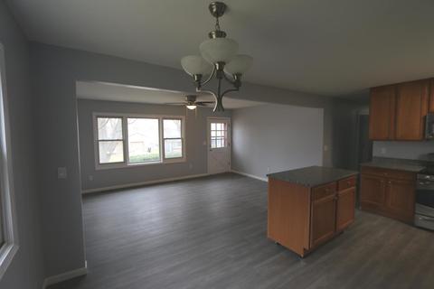 509 Sunrise Dr, Mchenry, IL 60051 photo 7
