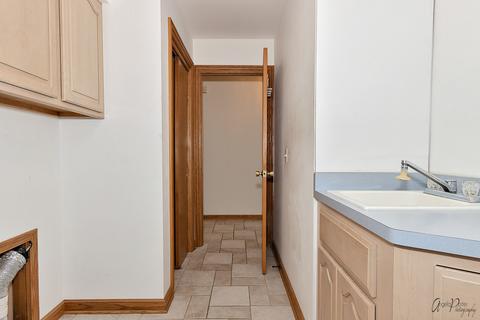 1848 E Vista Ter, Lindenhurst, IL 60046 photo 12