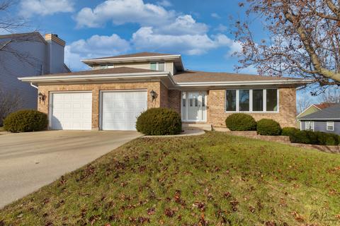 1848 E Vista Ter, Lindenhurst, IL 60046 photo 1