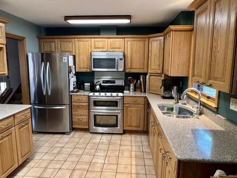 9532 Culver St, Des Plaines, IL 60016 photo 5