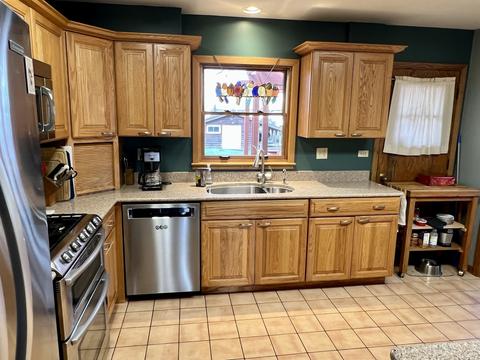 9532 Culver St, Des Plaines, IL 60016 photo 6