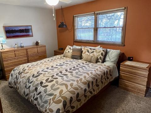 9532 Culver St, Des Plaines, IL 60016 photo 9