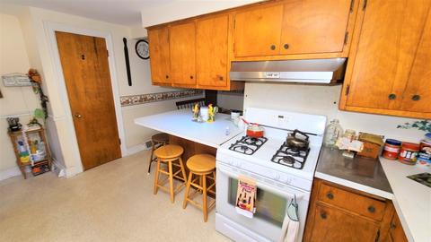 411 Orange St, Elgin, IL 60123 photo 5