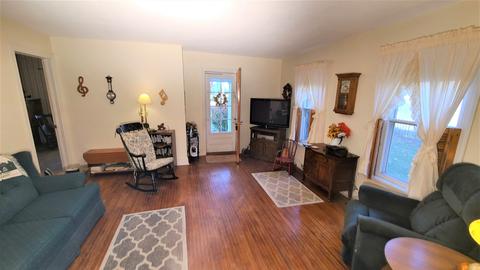 411 Orange St, Elgin, IL 60123 photo 2