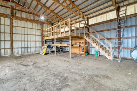 2455 Vanderpool Rd, Morris, IL 60450 photo 18