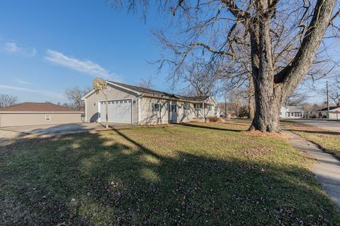 106 North St, Buda, IL 61314 photo 2