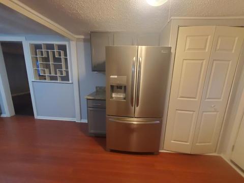 715 S Kendall St, Aurora, IL 60505 photo 6
