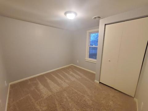 715 S Kendall St, Aurora, IL 60505 photo 9