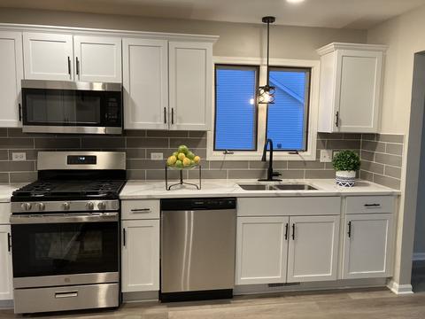 230 Windsor Dr, Bartlett, IL 60103 photo 8