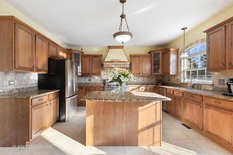 16363 Springview Dr, Lockport, IL 60441 photo 5