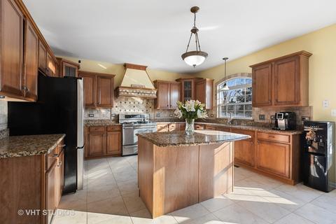 16363 Springview Dr, Lockport, IL 60441 photo 6