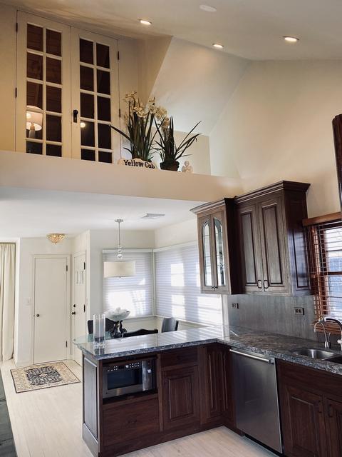 17 E Custer St, Lemont, IL 60439 photo 3