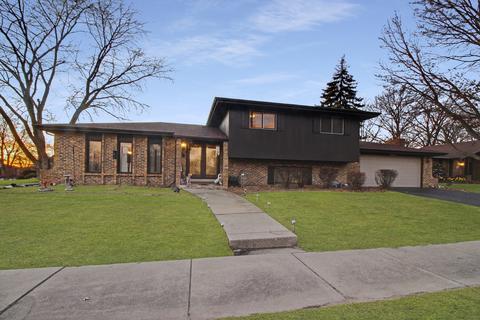 18334 Maple St, Lansing, IL 60438 photo 1