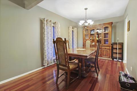18334 Maple St, Lansing, IL 60438 photo 3