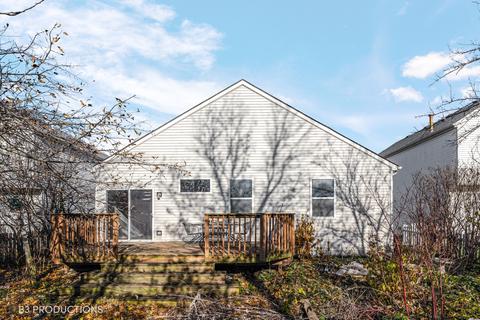 5760 Emerald Pointe Dr, Plainfield, IL 60586 photo 2