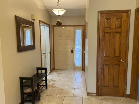 19 Cedar Ct, Bloomington, IL 61701 photo 5