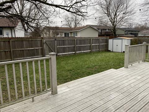 19 Cedar Ct, Bloomington, IL 61701 photo 2