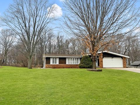 2388 Eagle Dr, Freeport, IL 61032 photo 33
