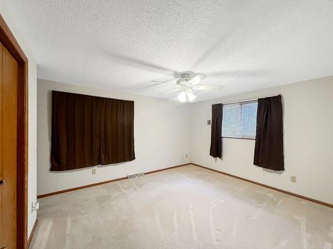 2388 Eagle Dr, Freeport, IL 61032 photo 23