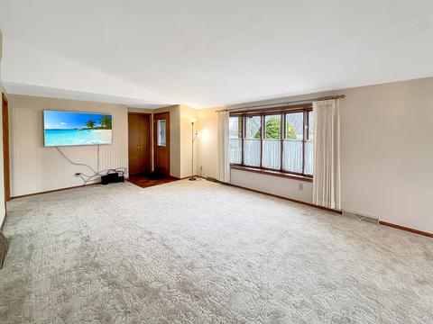 2388 Eagle Dr, Freeport, IL 61032 photo 8