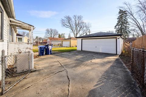 1315 Dennis Pl, Des Plaines, IL 60018 photo 12