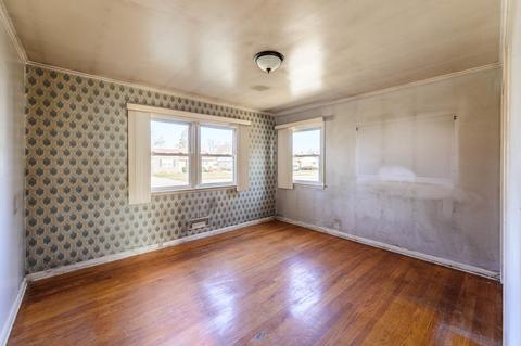 1315 Dennis Pl, Des Plaines, IL 60018 photo 8