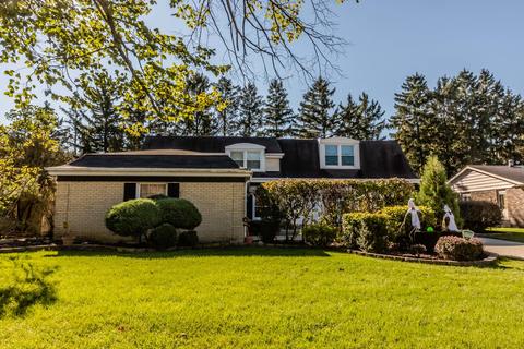 3919 Michael Ln, Glenview, IL 60026 photo 2
