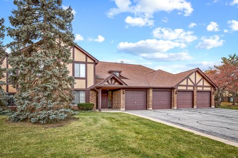 1772 Gloucester Ct #A, Wheaton, IL 60189 photo 2
