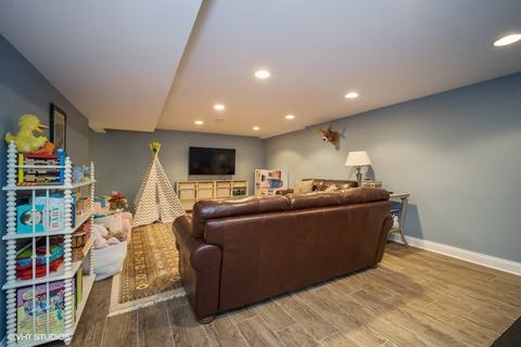 908 Wagner Rd, Glenview, IL 60025 photo 17