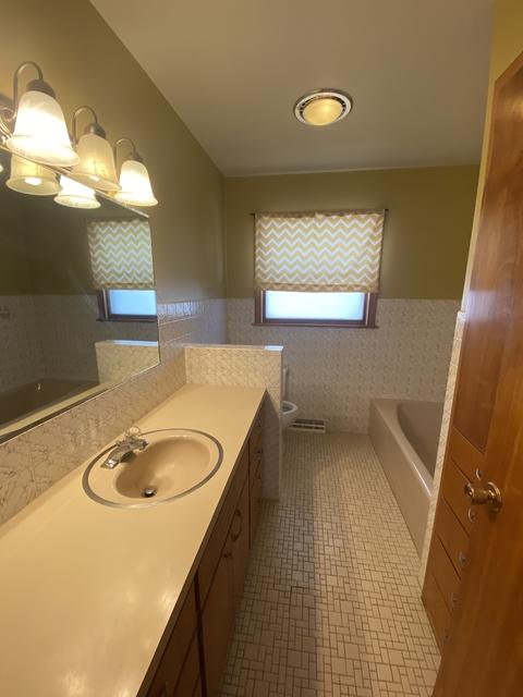 402 E Park St, Morrison, IL 61270 photo 13