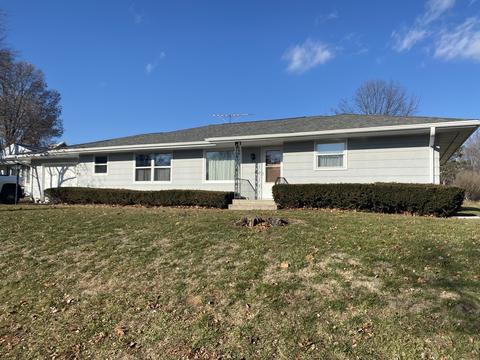 402 E Park St, Morrison, IL 61270 photo 1