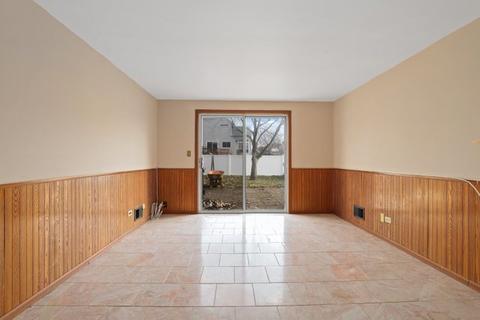 971 Stuart Dr, Bartlett, IL 60103 photo 18