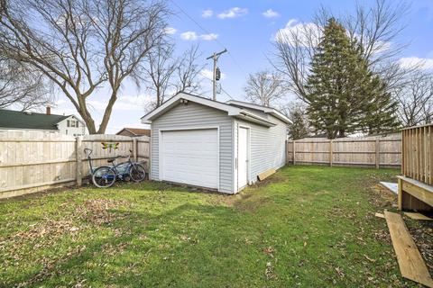 309 E Parker St, Gardner, IL 60424 photo 23