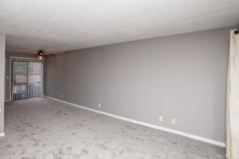 1405 E Vernon Ave #9, Normal, IL 61761 photo 4