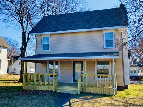 402 E 2nd St, Rock Falls, IL 61071 photo 1