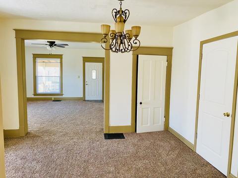 402 E 2nd St, Rock Falls, IL 61071 photo 9