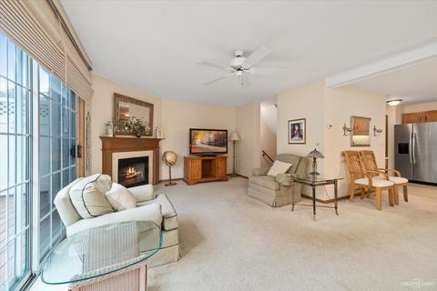1452 Foxcroft Dr, Aurora, IL 60506 photo 5
