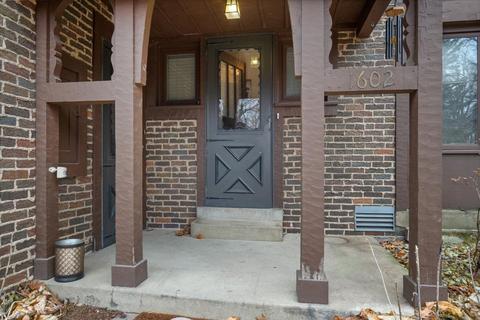 1602 E Washington St #3, Bloomington, IL 61701 photo 4