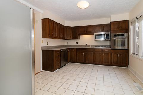 1602 E Washington St #3, Bloomington, IL 61701 photo 9