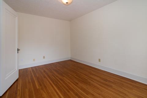 1602 E Washington St #3, Bloomington, IL 61701 photo 30