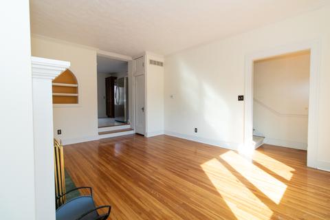 1602 E Washington St #3, Bloomington, IL 61701 photo 20