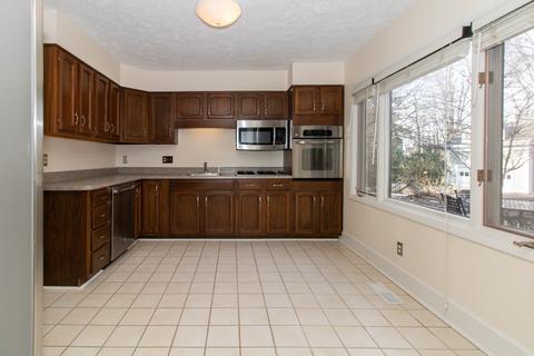 1602 E Washington St #3, Bloomington, IL 61701 photo 10