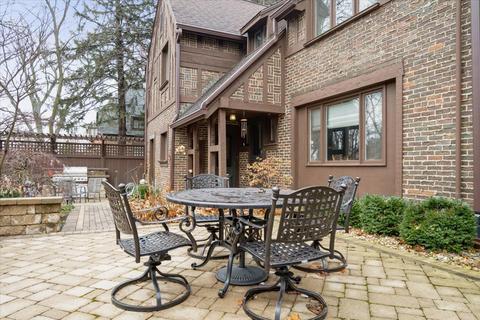 1602 E Washington St #3, Bloomington, IL 61701 photo 8