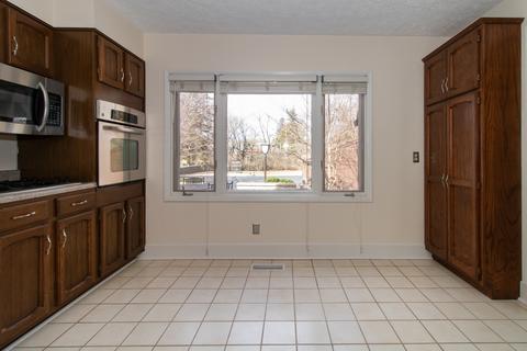1602 E Washington St #3, Bloomington, IL 61701 photo 11