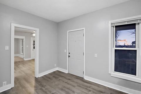 754 Grace St, Elgin, IL 60120 photo 11