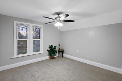 754 Grace St, Elgin, IL 60120 photo 12